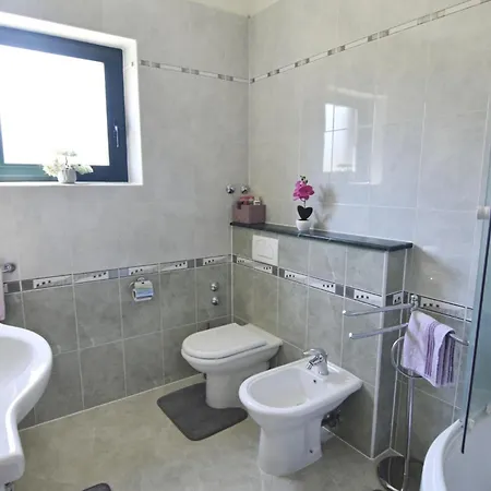 Quiet Flat In Donji Picudo Near Umag Cepljani