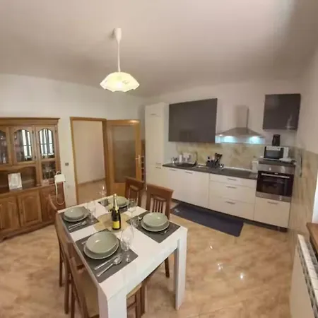 Quiet Flat In Donji Picudo Near Umag *